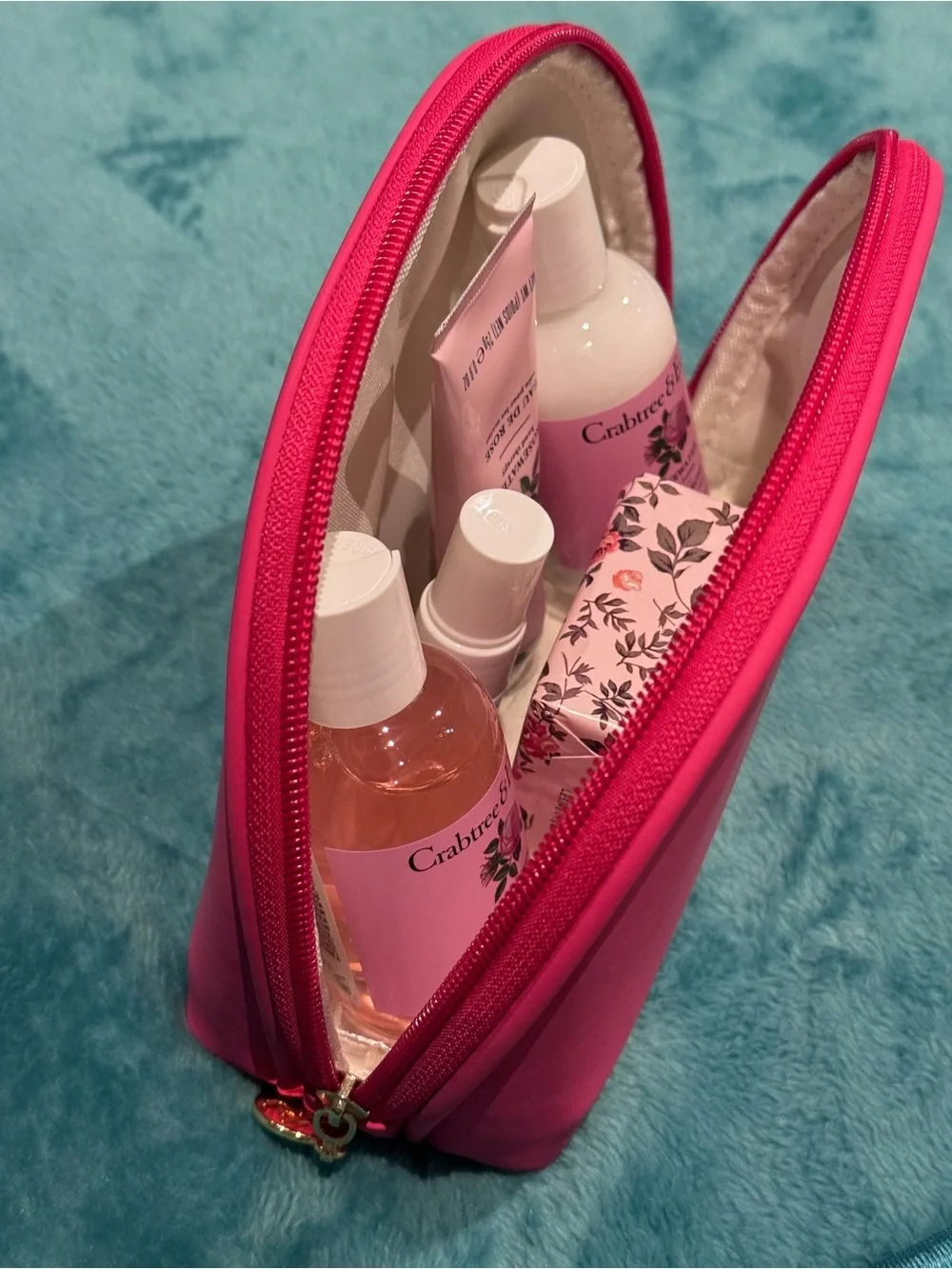 Crabtree & Evelyn Rosewater Personal Travel Set in Cosmetic Case